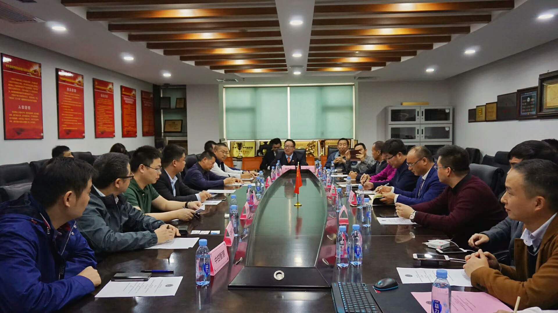 祝贺金年会科技荣获“2017年中国警用装备十大品牌”